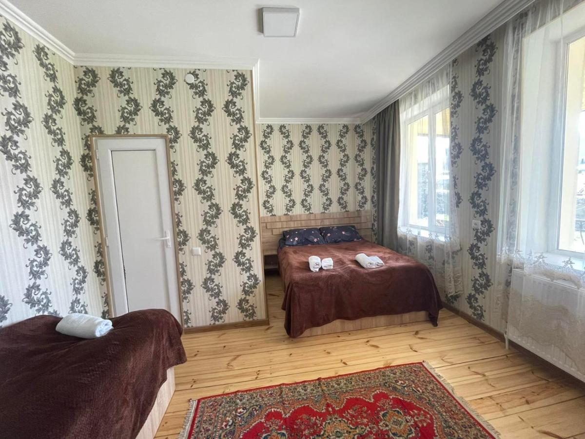 Cozy Hotel Kazbegi Habitación foto